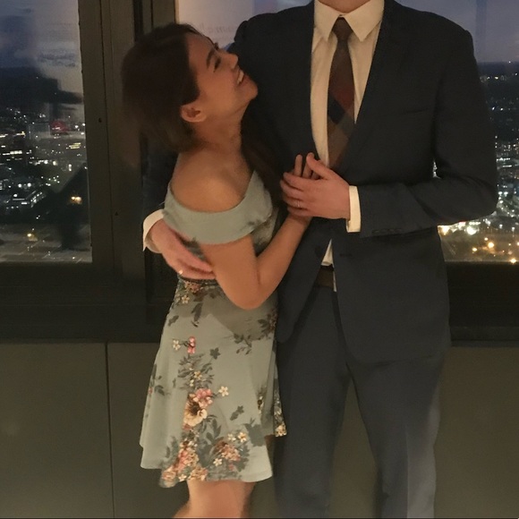 3/$30 bundle Floral Mini dress - Picture 6 of 6